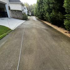 Driveway-Cleaning-in-Roswell-GA 1